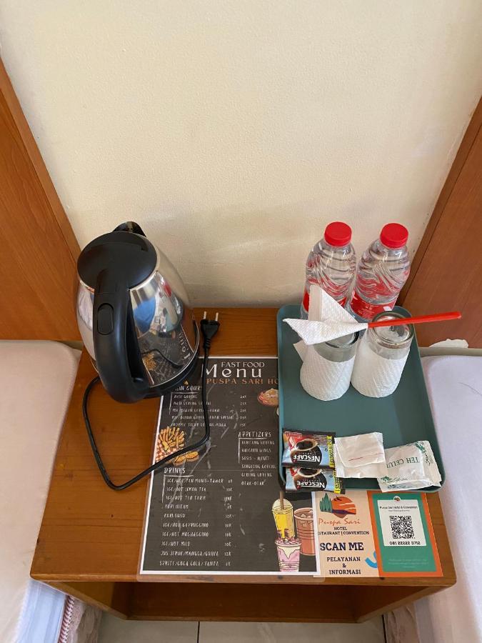 Hotel Puspa Sari シアター エクステリア 写真